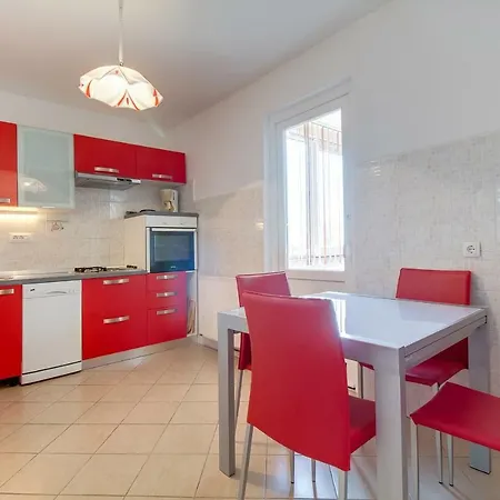 Apartment Milka *